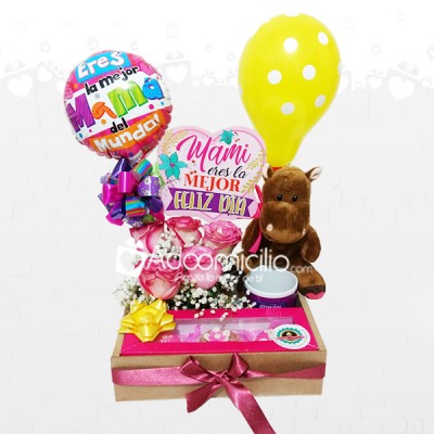 Cupcakes popayan Caja de madera decorado con peluche y cupcakes 