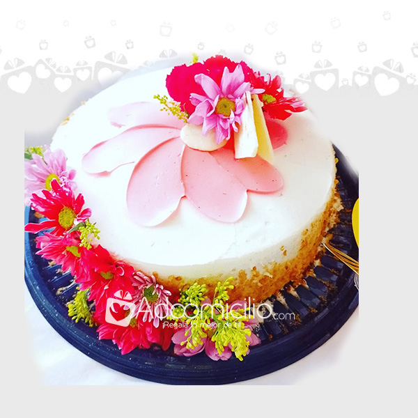 TORTA DE VAINILLA FLORAL